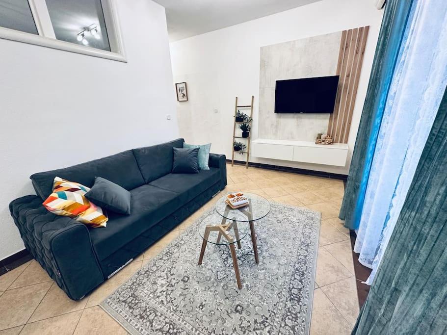 Beautiful Fully Renovated Apartment By The Sea, Large Balcony With Enchanting Views Neum Zewnętrze zdjęcie