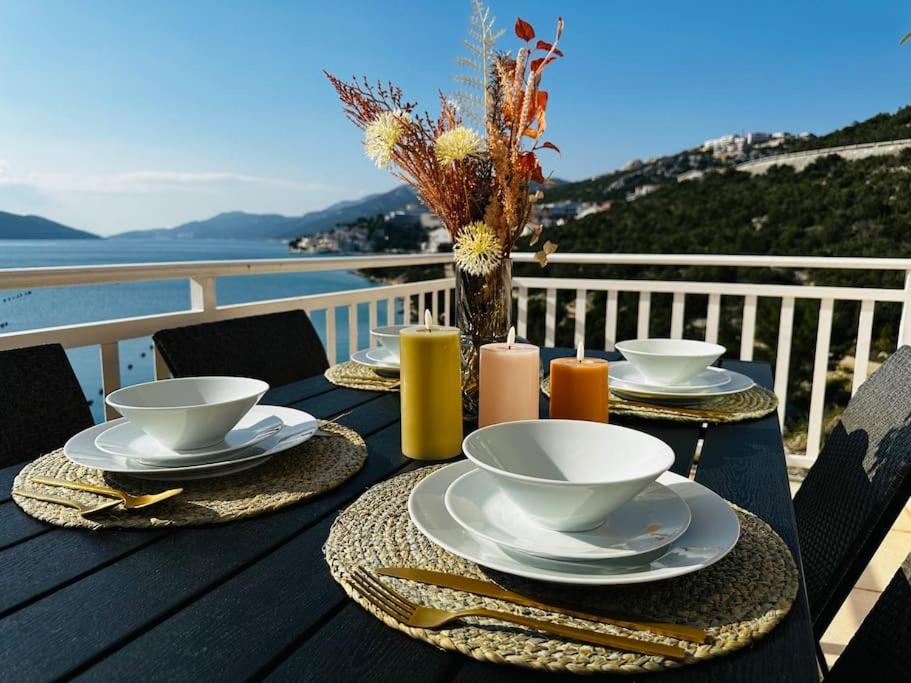Beautiful Fully Renovated Apartment By The Sea, Large Balcony With Enchanting Views Neum Zewnętrze zdjęcie