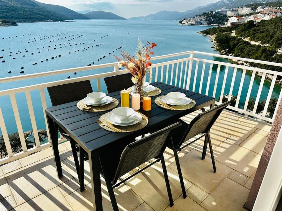 Beautiful Fully Renovated Apartment By The Sea, Large Balcony With Enchanting Views Neum Zewnętrze zdjęcie
