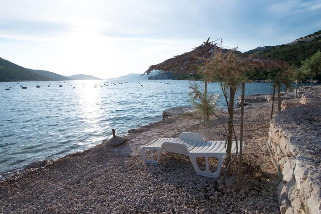 Beautiful Fully Renovated Apartment By The Sea, Large Balcony With Enchanting Views Neum Zewnętrze zdjęcie